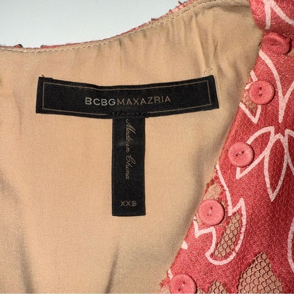 EUC elegant BCBGMAXAZRIA coral top - Picture 7 of 8